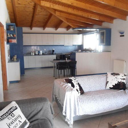 Sunny Apartment 15 Min From Airport And Sea Artemida  Dış mekan fotoğraf