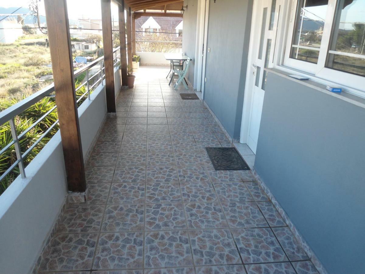 Sunny Apartment 15 Min From Airport And Sea Artemida  Dış mekan fotoğraf