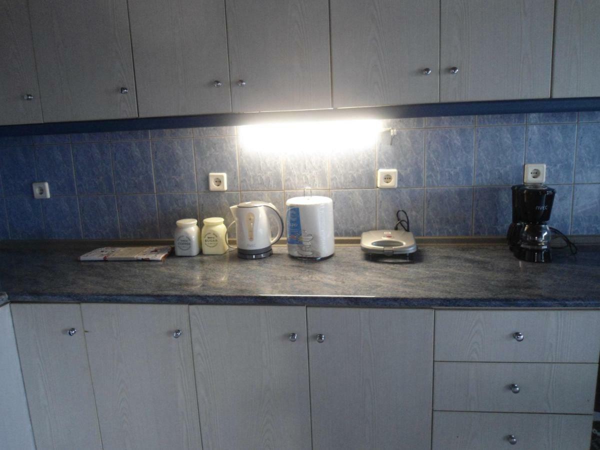 Sunny Apartment 15 Min From Airport And Sea Artemida  Dış mekan fotoğraf